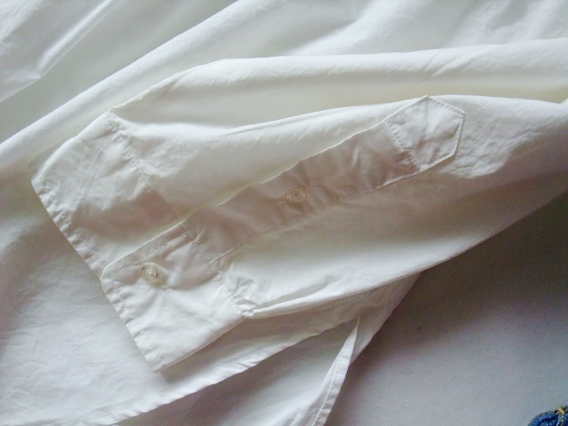 訳ありサンプル品niko andニコアンド★コットン100バンドカラーロング丈シャツブラウス★L(fēng)オフホワイトワイドビックドロップショルダー速干