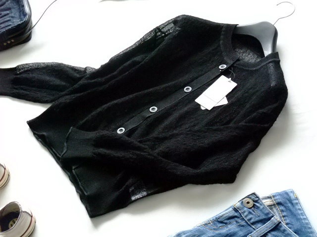 訳ありAudrey and John Wadオードリーアンドジョンワッド★シアー★裾袖メロー丸首ベーシックカーデガン★M黒ブラック著回し冷房対策重ね著