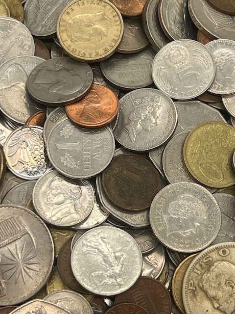 外国通貨】海外硬貨（6枚セット）の通販 by KM's shop｜ラクマ