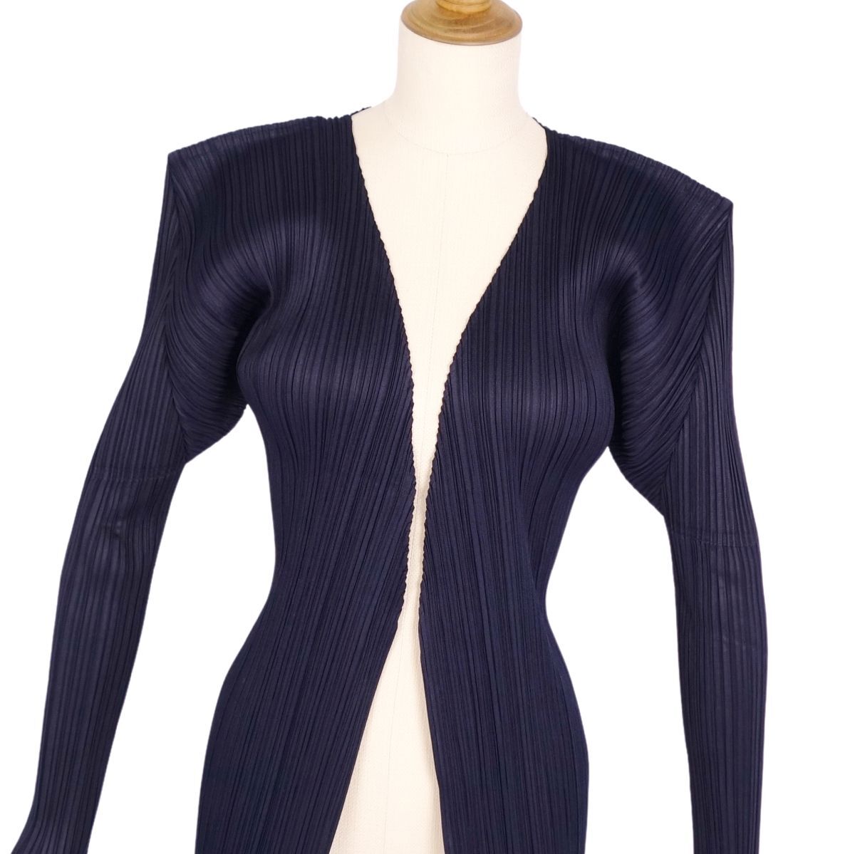 極美品 プリーツプリーズ イッセイミヤケ PLEATS PLEASE カーディガン ボタンレス 長袖 プリーツ トップス 3(L)ネイビー ce05os-rm20e31155