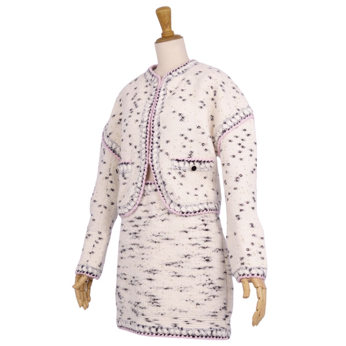 極美品 シャネル CHANEL セットアップ 21A P71044 スカートスーツ ニット カシミヤ ジャケット レディース ホワイト ce05ol-rm20e31077