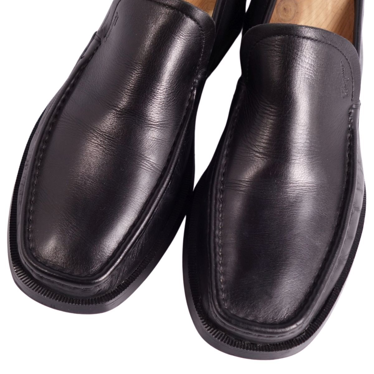 美品 サルヴァトーレ フェラガモ Salvatore Ferragamo ローファー モカシン レザー ビジネスシューズ メンズ 6EE(24cm) ce05mo-rm27r07728