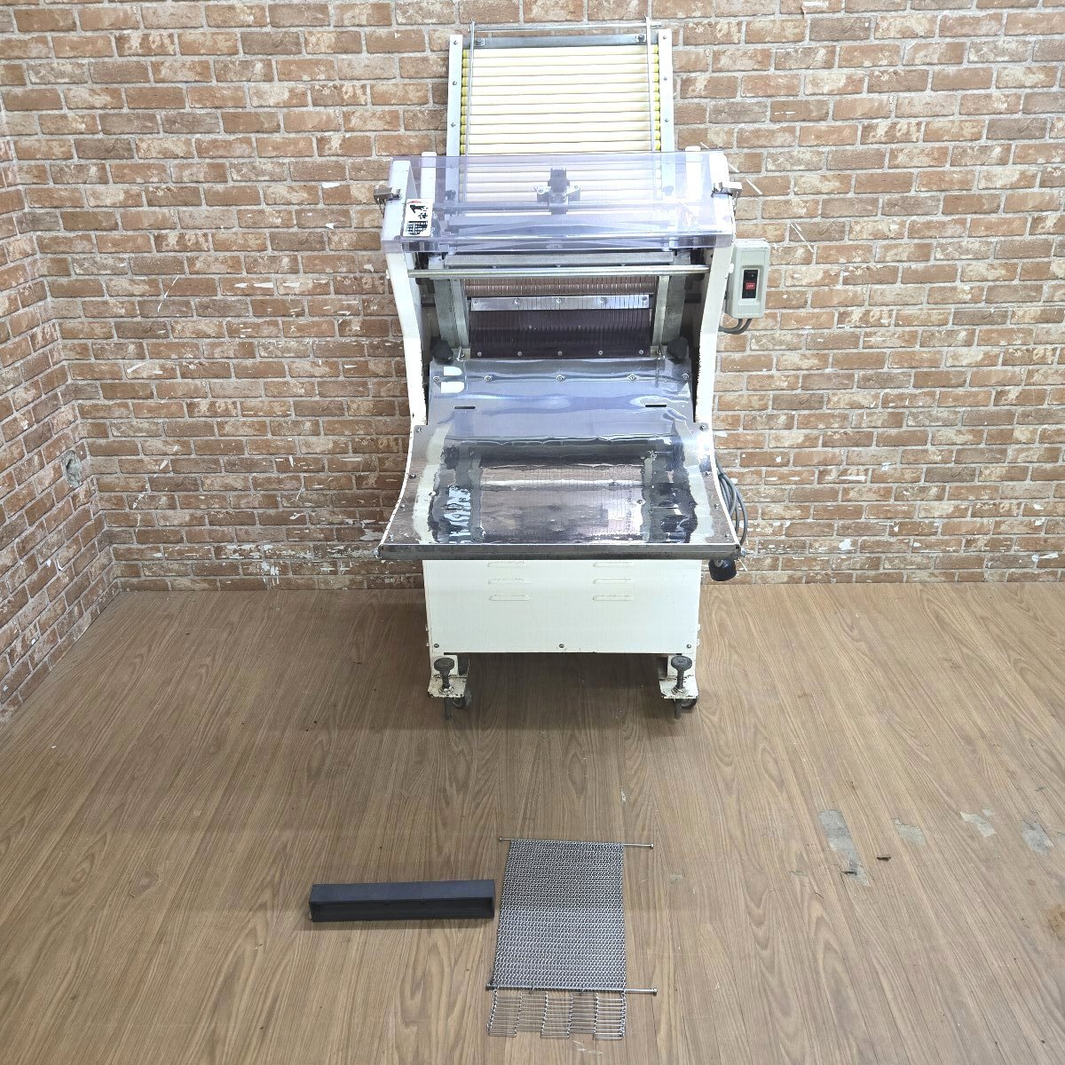 ★☆*5d034 富士島工機 パンスライサー EX2 三相200V 60Hz 業務用 食パン 上下運動確認 現状☆★ スライサー