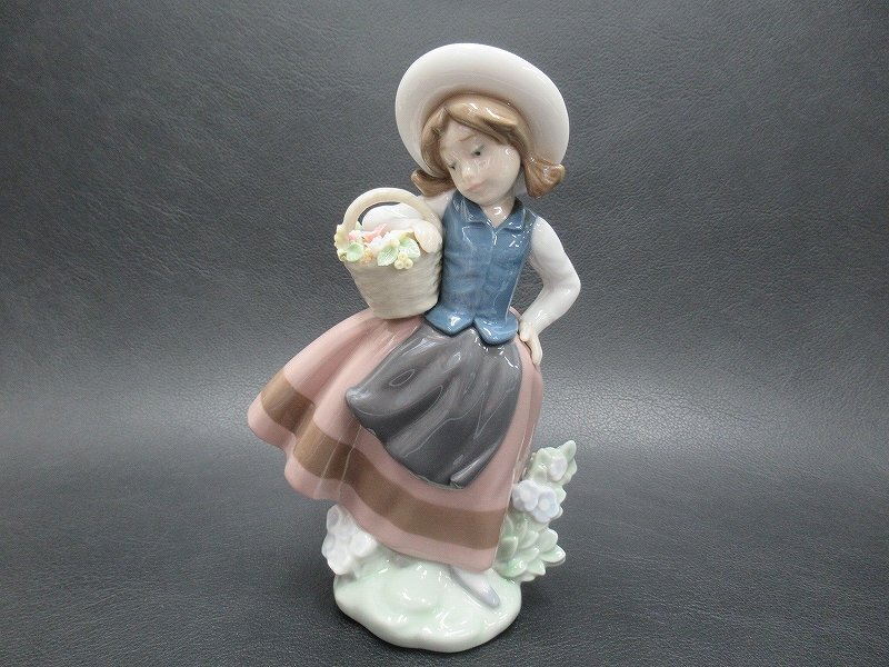 LLADRO リヤドロ 5221「甘い花の香り」 フィギュリン 置物 陶器