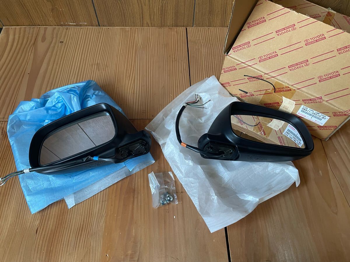 トヨタ　サイドミラー　08411-05010-b0