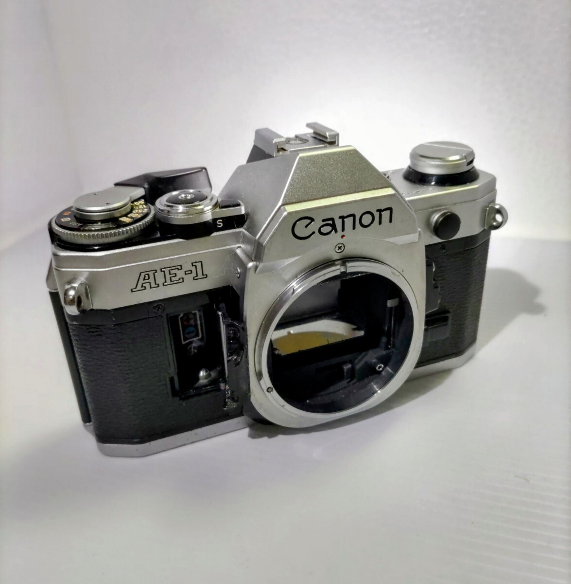 Canon／キャノン AE-1 シルバー 本體【シャッターOK】【通電確認済み】3426125