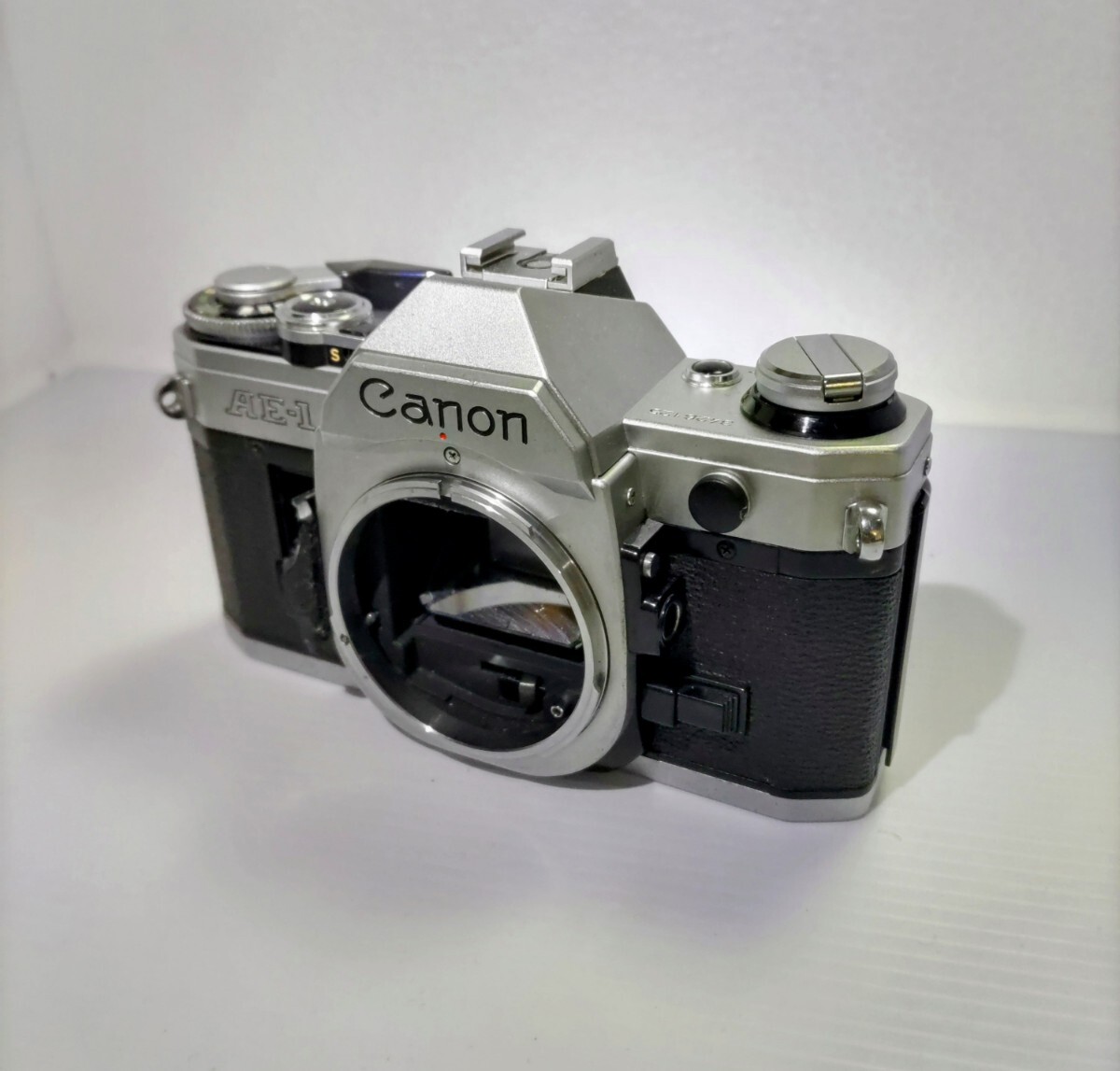 Canon／キャノン AE-1 シルバー 本體【シャッターOK】【通電確認済み】3426125