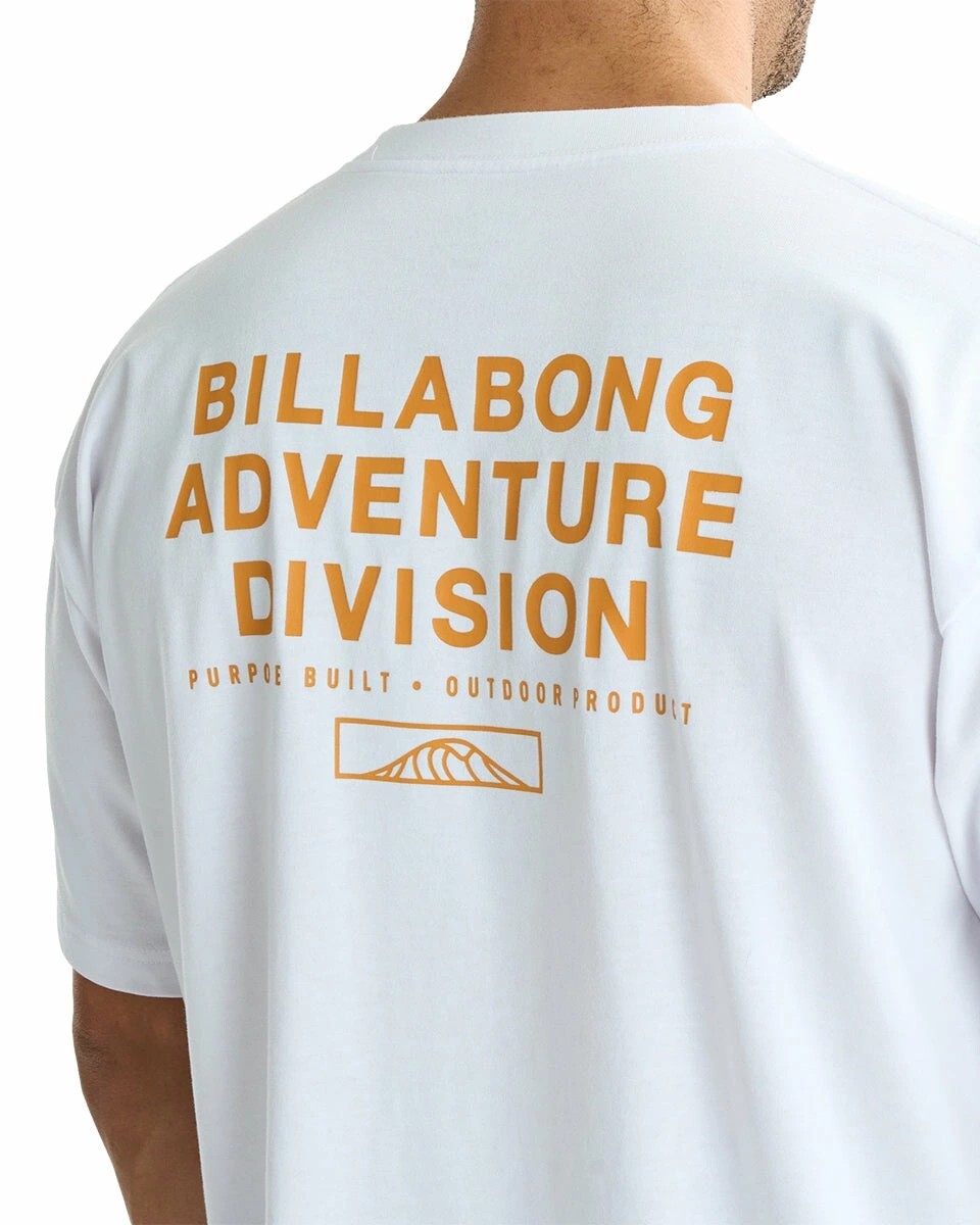 ★送料無料★2025春夏 新品【BILLABONG/ビラボン】 ADIV LOGO 2.0 Tシャツ【W(wǎng)IDE FIT】 WHT メンズM BF01A219