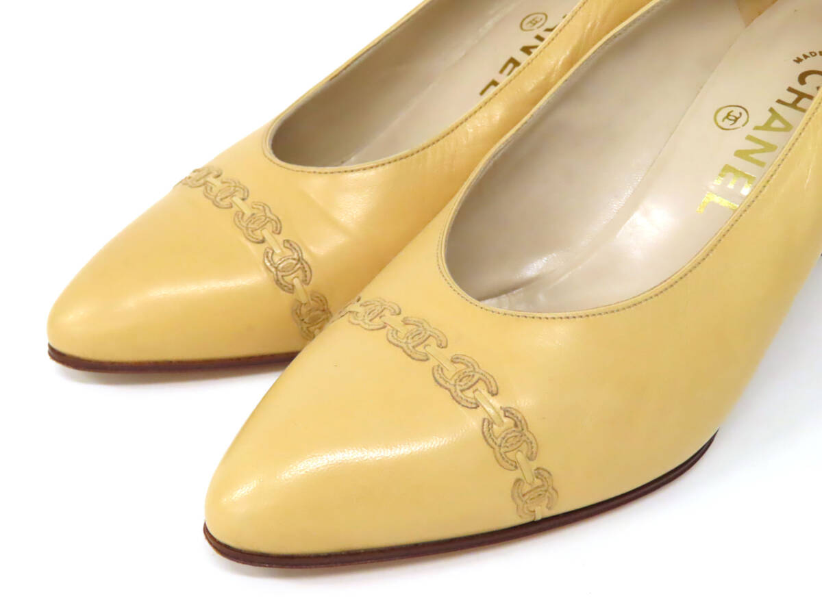22800 美品 CHANEL シャネル ココマーク ライン アーモンドトゥ レザー パンプス ハイヒール シューズ 靴 size37.5 ベージュ イタリア制