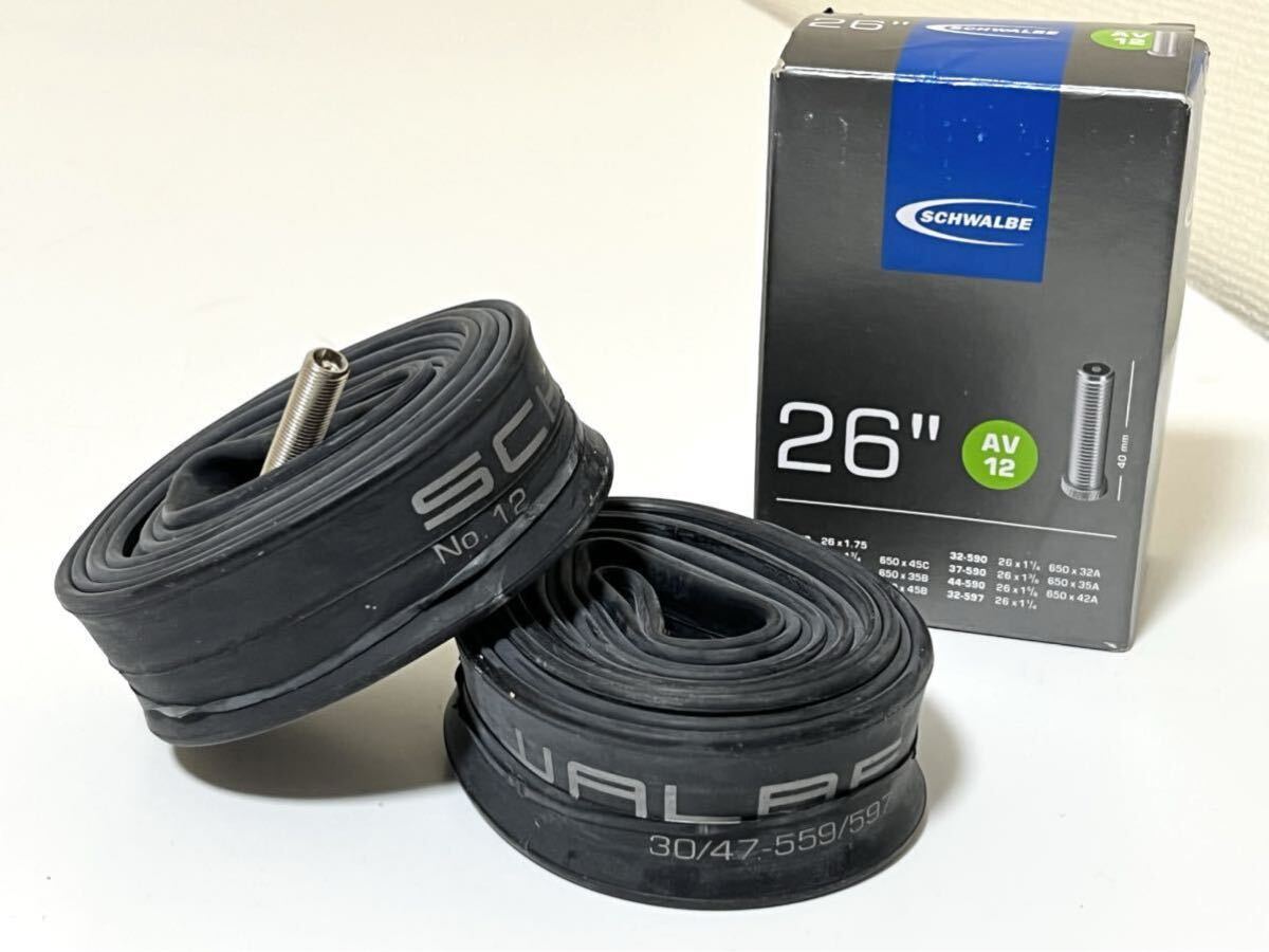 【送料無料】26インチ米式MTB用チューブ Schwalbe AV12 26×1.35-1.75 バルブ長40mm 新品2個セット《650A/B×32-42対応》_画像1