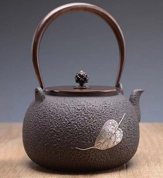 宅配便配送 超人気☆砂鉄 やかんを 手作り鉄 コーティングなし 大容量鉄壺 鉄瓶