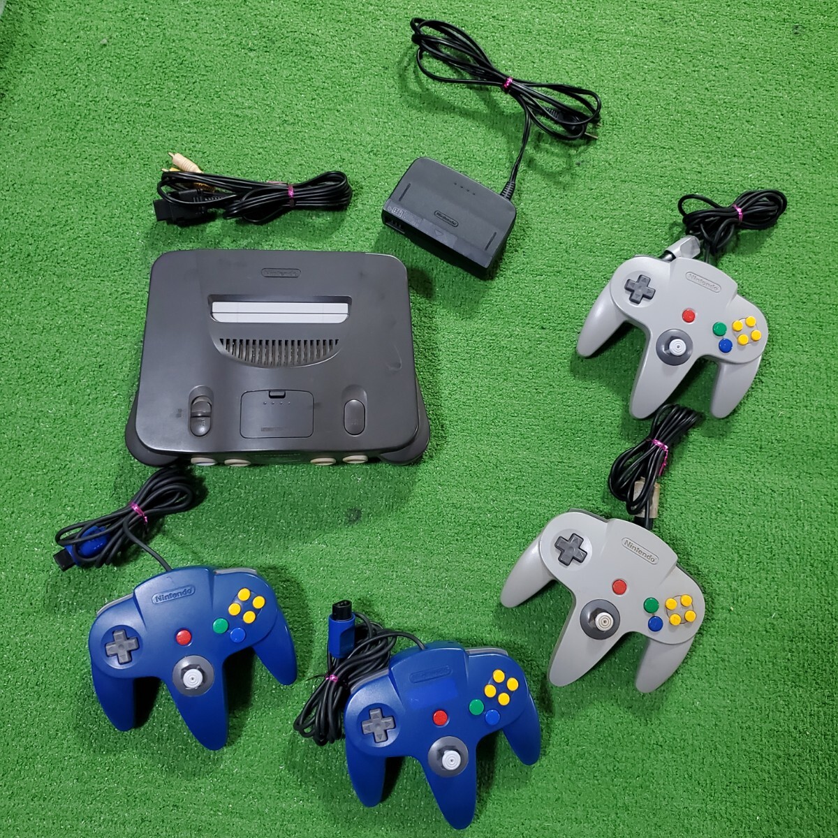 有名な高級ブランド 64 NINTENDO 任天堂 ロクヨン 動作確認 4個 コントローラ 本体 本体、アクセサリー