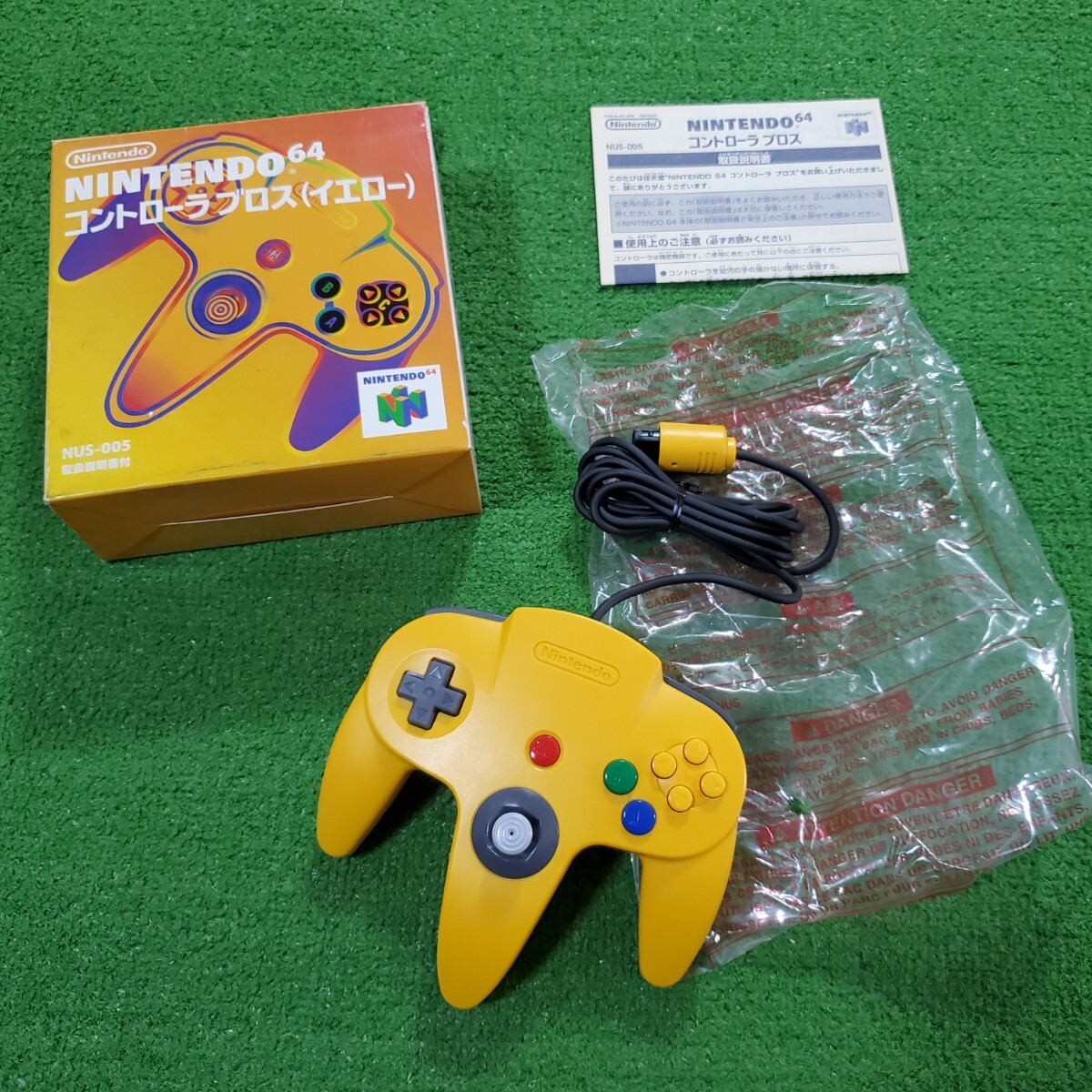 豊富な商品から コントローラ 64 NINTENDO ブロス コントローラー 動作確認済み その他