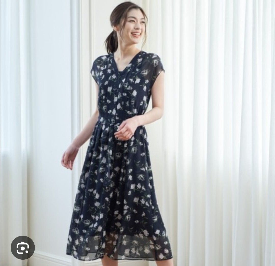 ANAYI アナイ フラワードローイングプリントVネックワンピース