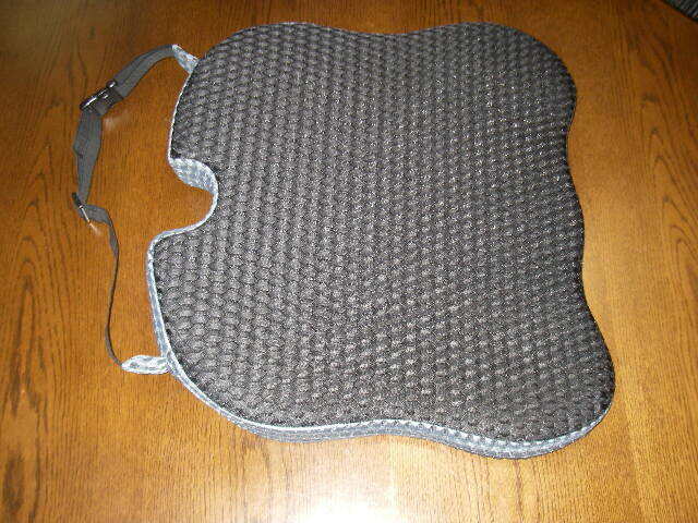 椅子　腰痛　クッション_画像2