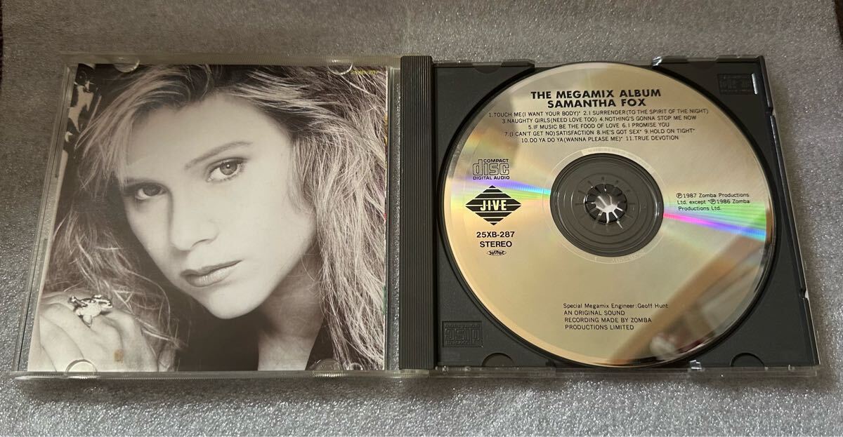 サマンサ　フォックス　Samantha fox THE MEGAMIX ALBUM