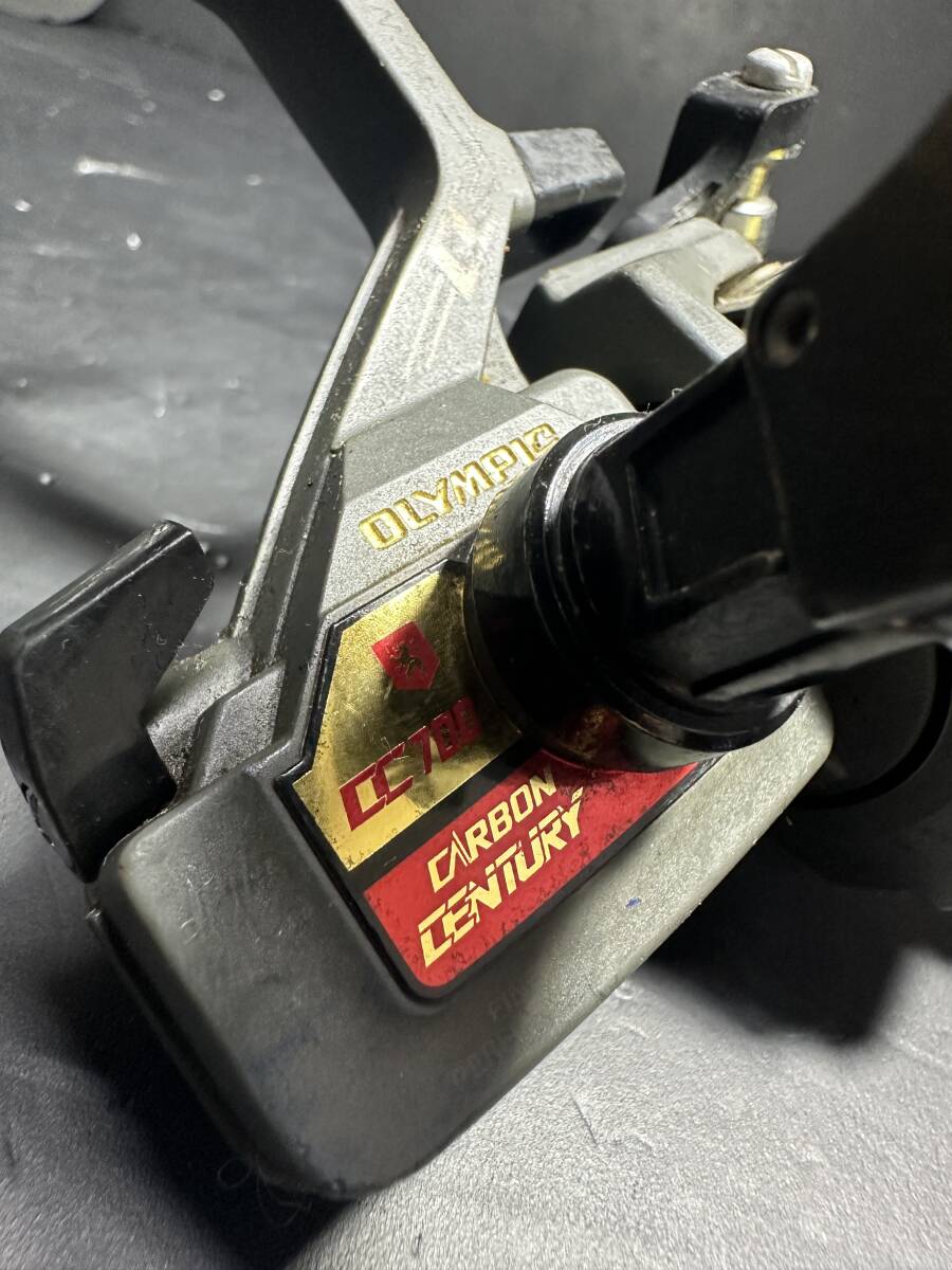 * collector стоит посмотреть!! OLYMPIC CC700 CARBON CENTURY Olympic вращающийся катушка текущее состояние товар Vintage рыболовные снасти рыбалка серый A347
