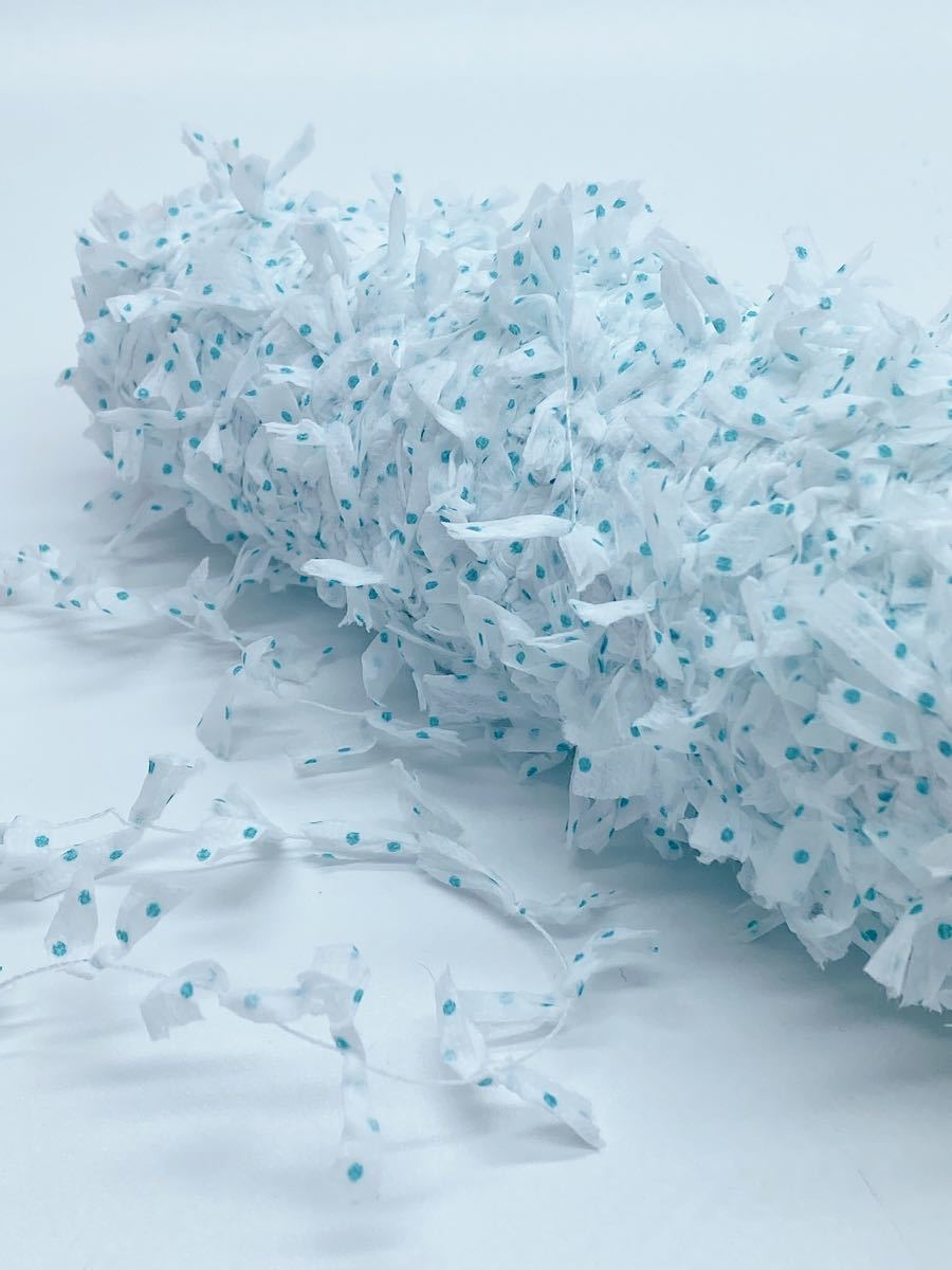 大きな羽ひらひら グリンドット入り ３０g【検索】 ファンシーヤーン ハンドメイド 手蕓纟 引き揃え 織纟 編み纟 日本制 さをり織 nya246