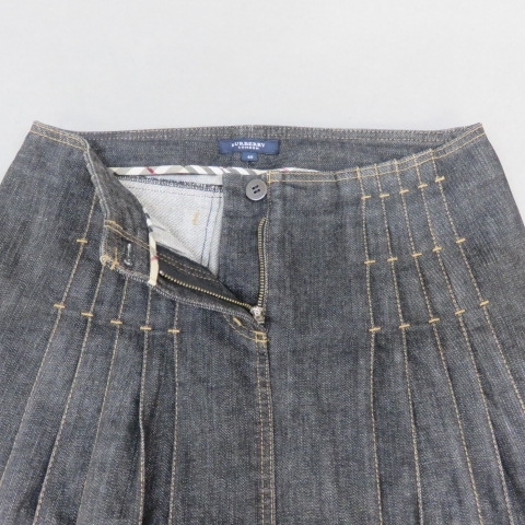 YSS5730★BURBERRY LONDON/バーバリー ロンドン デニムプリーツスカート ノバチェック ストレッチ ひざ丈 サイズ40 黒★A