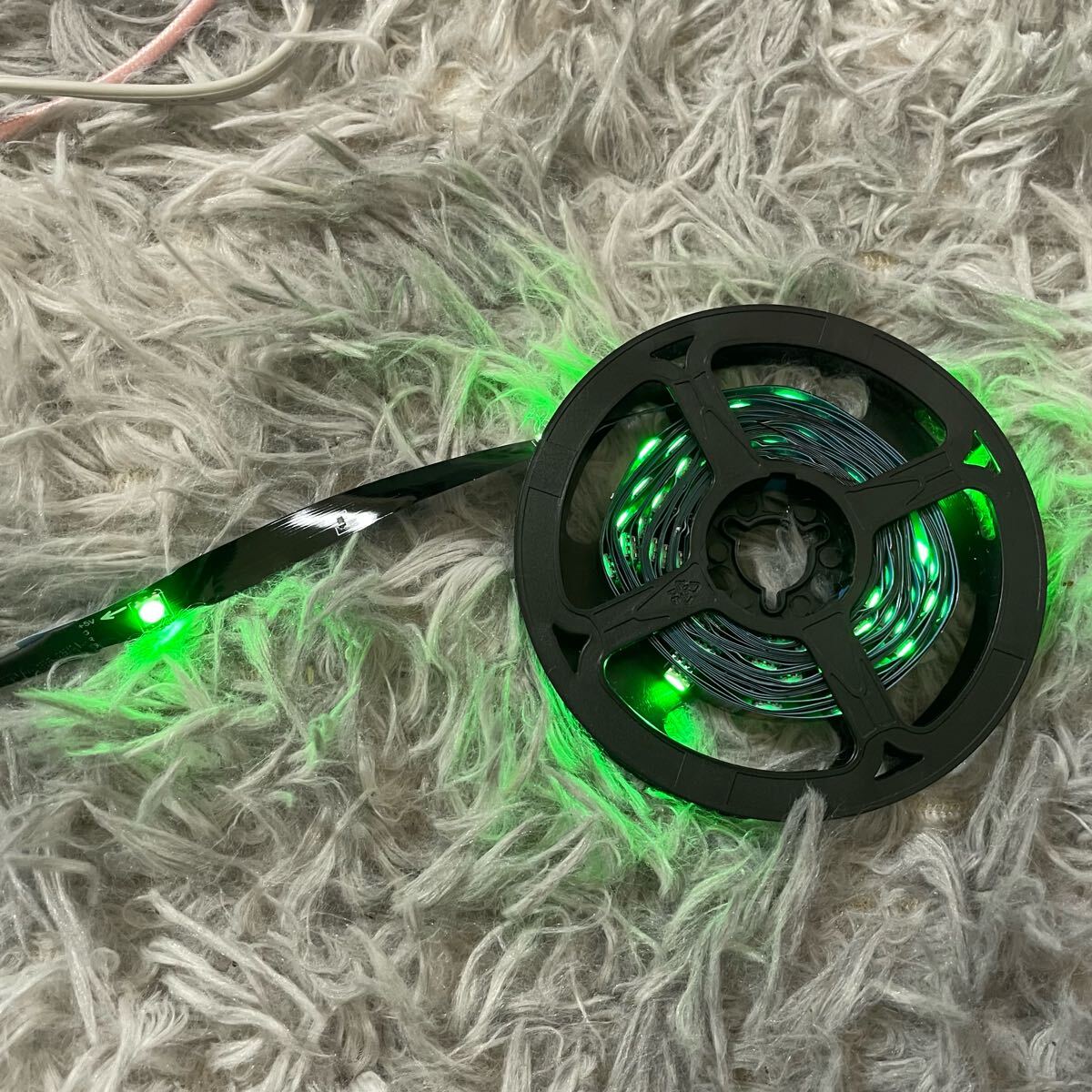 LEDテープライト★RGB 5M USB 5V マルチカラー 1cm幅★赤 ピンク 紫 青 水色 緑 黃緑 黃色 オレンジ 點(diǎn)滅 イルミネーション 車 バイク