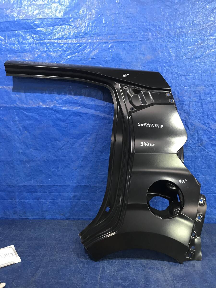 M0925 日産　デイズ ルークス B43W リア左クォーターパネル _画像1