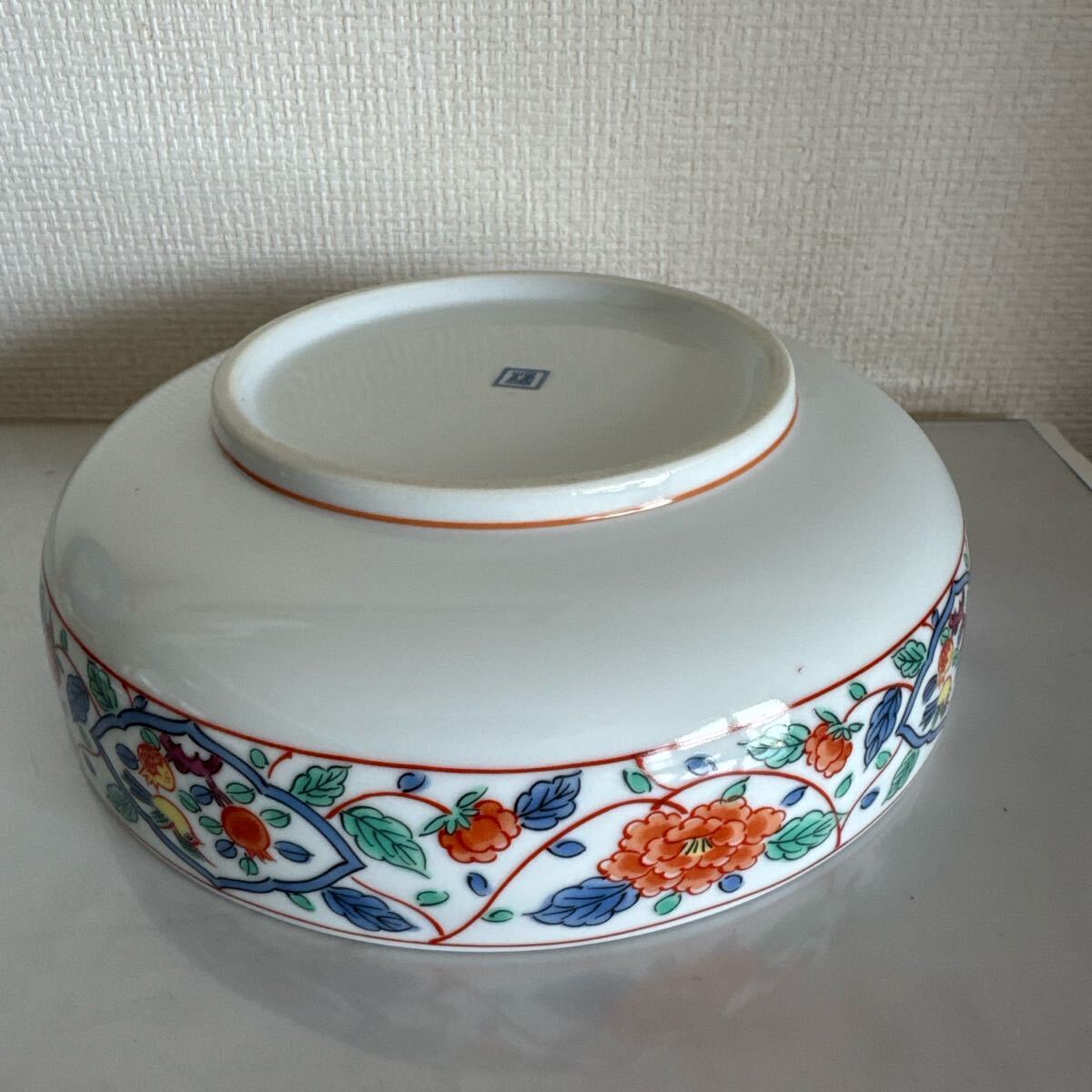 たち吉　和食　大皿　ボウル　青い花柄の陶器ボウル タチキチ 直徑20㎝ 高さ6.5㎝ 青い花柄 陶器のボウル サラダやデザートに最適