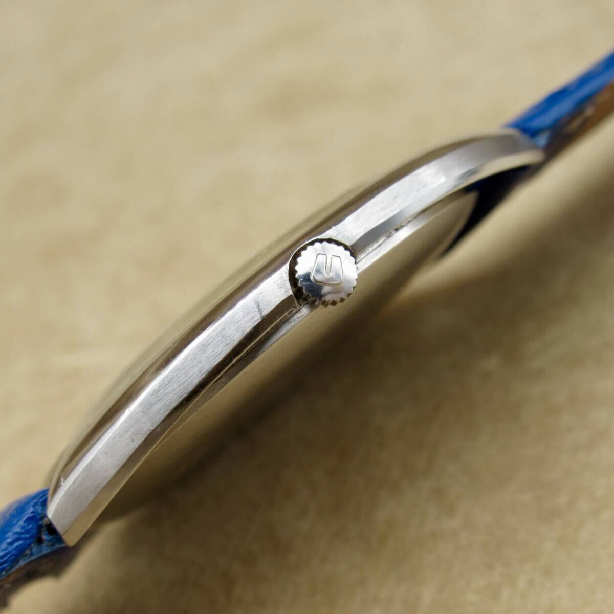 Universal Geneve ユニバーサルジュネーブ White Shadow 866101 ホワイトシャドウ AT 自動巻き マイクロローター
