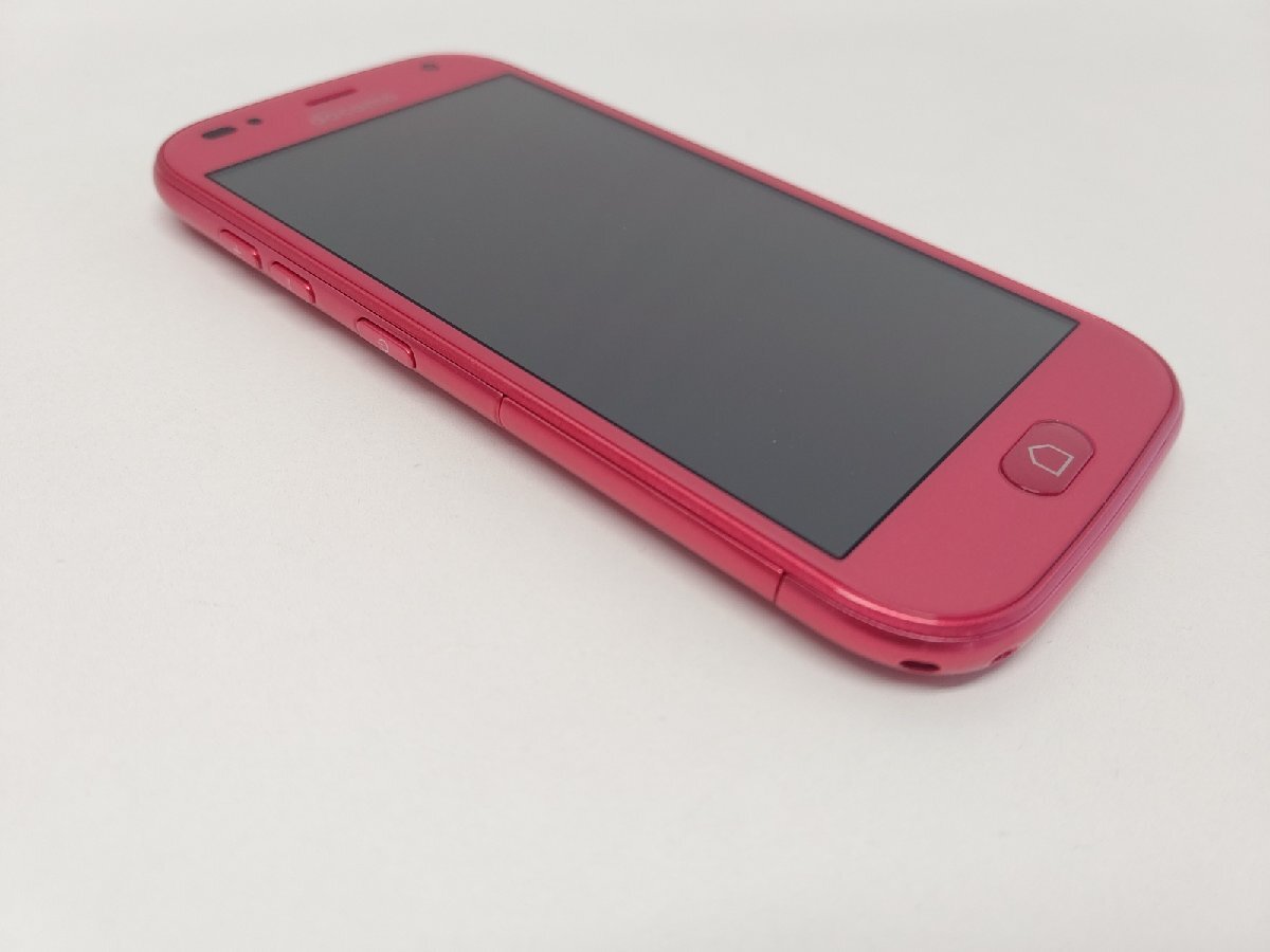 送料当店負担 docomo らくらくスマートフォン F-42A_画像1
