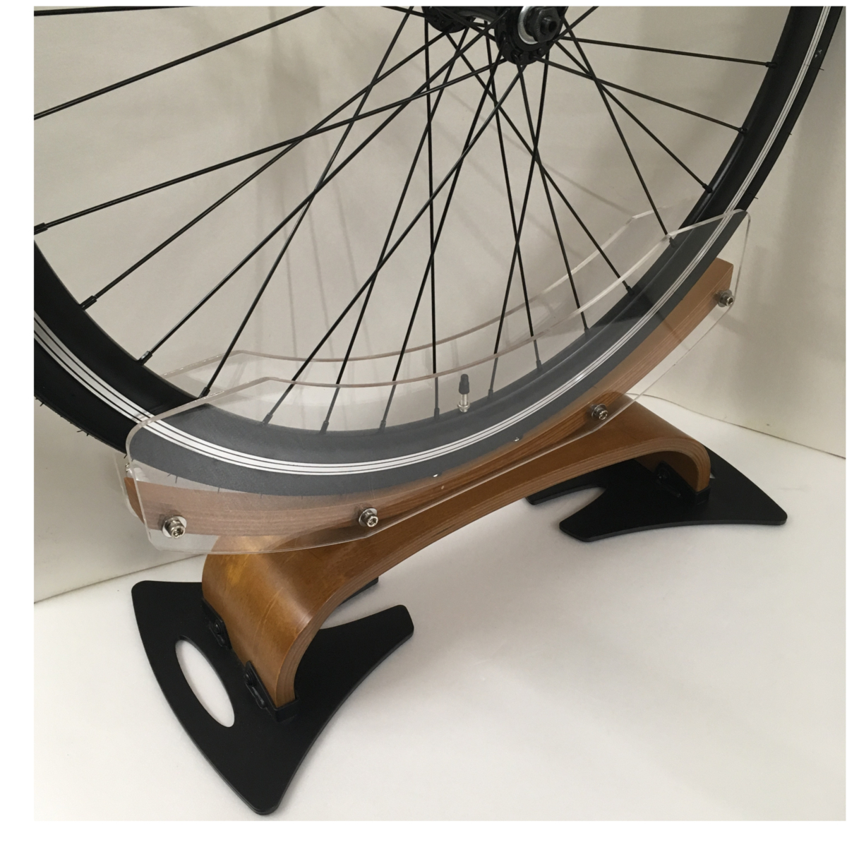 ウッド調自転車用ディスプレースタンド YUEN-I WOODII BICYCLE STAND【インテリア装飾としても最適!】 ウッド調自転車用ディスプレースタンド YUEN-I WOODII BICYCLE