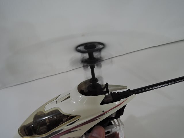 ✨最終値下げ✨ ヒロボー 電動RCヘリコプター S.R.B Quark STD