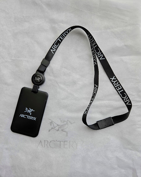 【新品★希少】Arc'teryx アークテリクス スタッフ ネームホルダー カードケース カードホルダー 伸びる