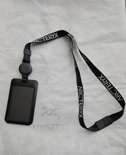 【新品★希少】Arc'teryx アークテリクス スタッフ ネームホルダー カードケース カードホルダー 伸びる