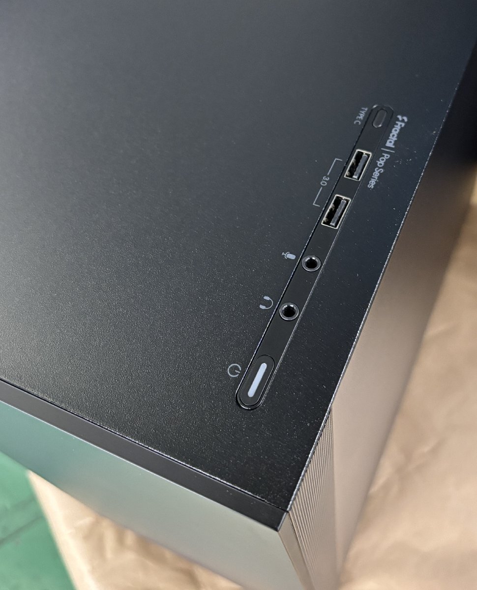 【サイコム】 Fractal Design Pop Silent Black TG Clear Tint @Used@ s0506B