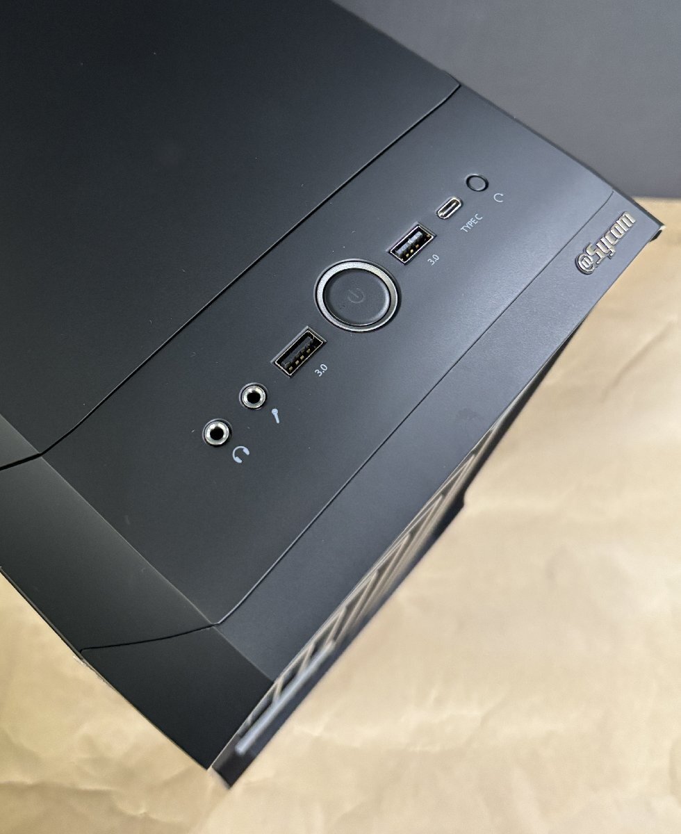 【サイコム】Fractal Design Torrent Nano Black TG Dark Tint@Used@ s0508C