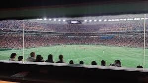 5/16（金）巨人vs中日　☆バックスクリーンクラブ通路側(cè)ペア　ラウンジ內(nèi)☆ブッフェ食べ放題飲み放題　レターパックライト