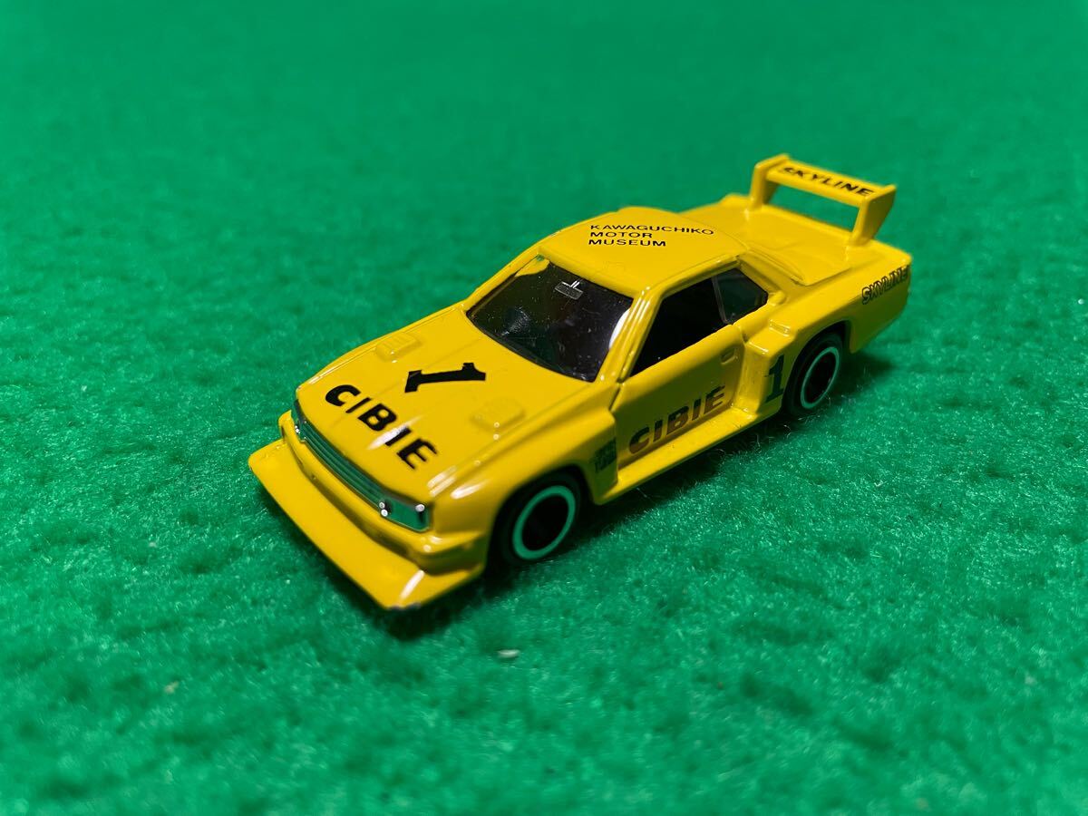 黒箱 トミカ No.65 スカイライン シルエット フォーミュラ 河口湖