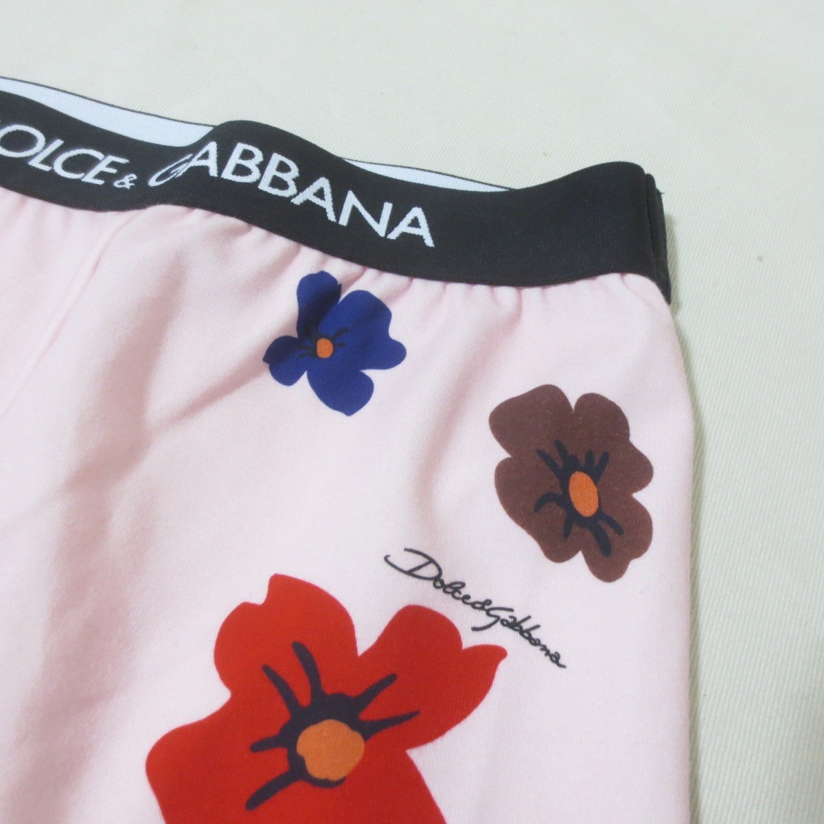 BM38　DOLCE&GABBANA　ドルチェ&ガッバーナ　ピンク　花柄　ハーフパンツ　キッズサイズ　6　【メ便】