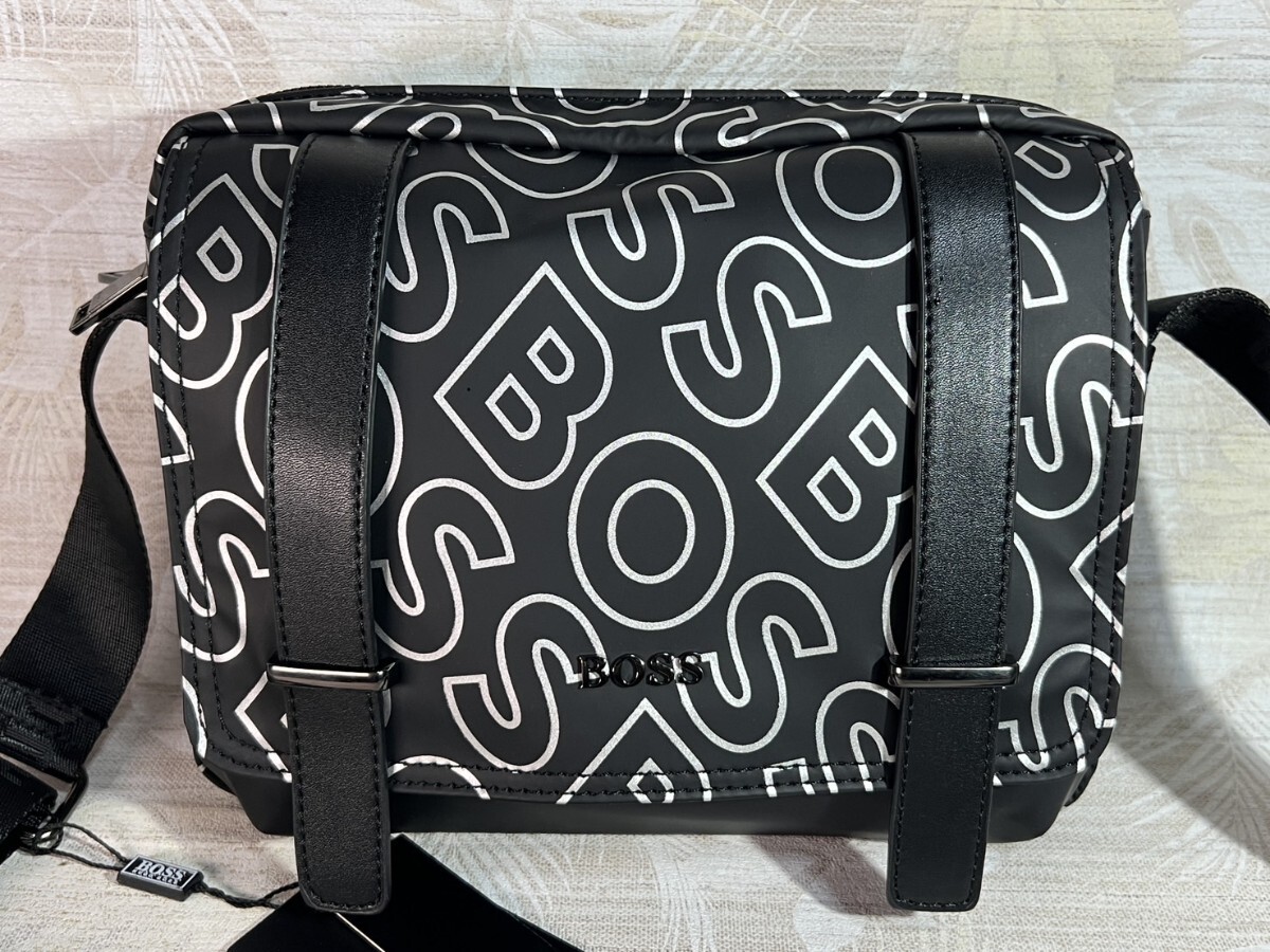 HUGO BOSS　ヒューゴボス　ショルダーバッグ　ブラック　ロゴ　未使用