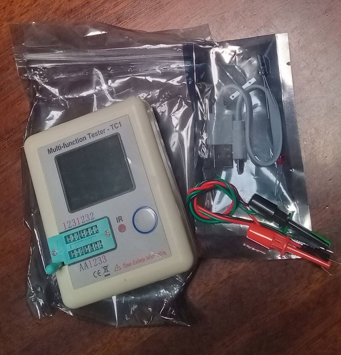 トランジスタLCRマルチテスター TC1 充電式