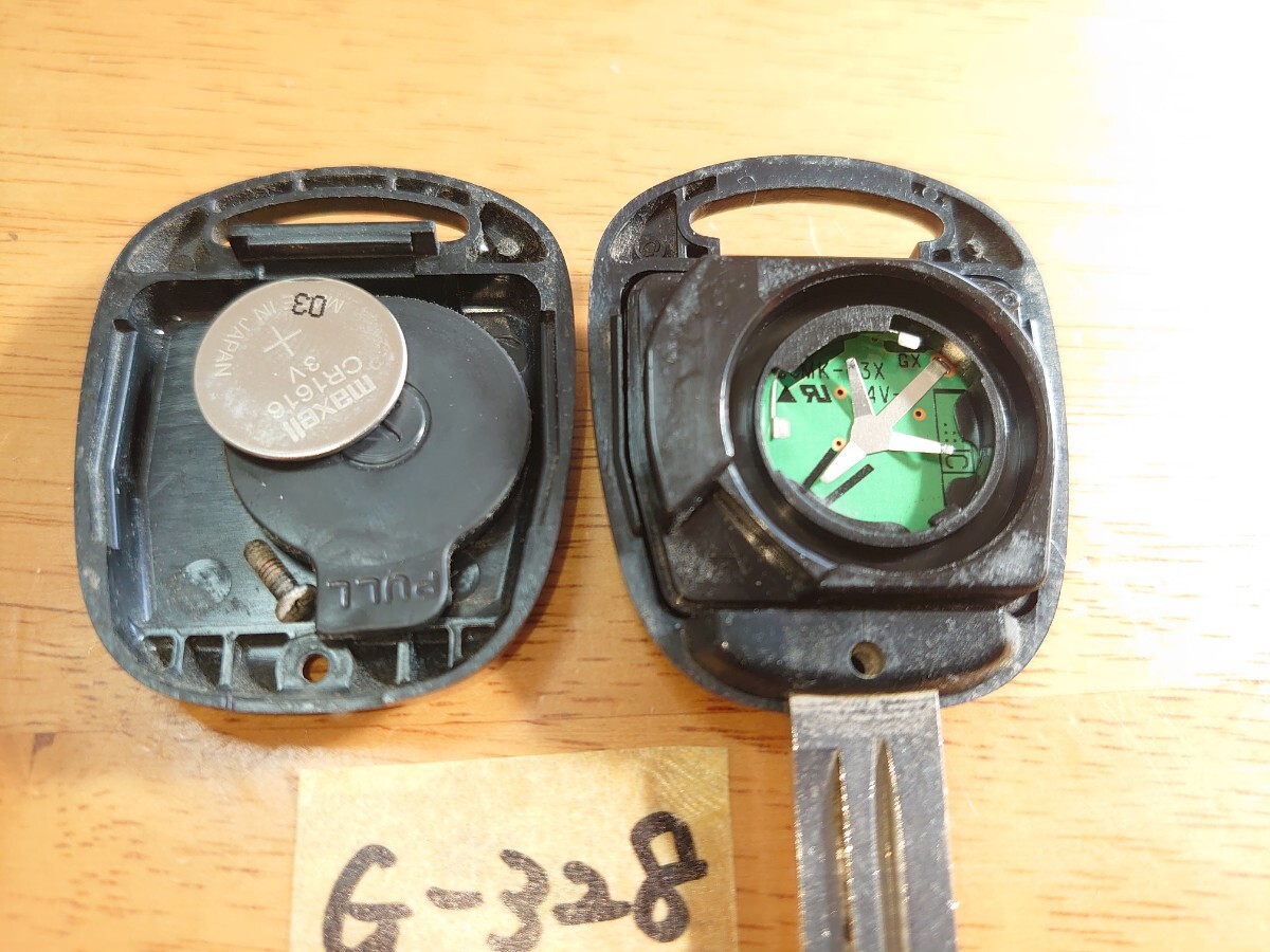 G-328 ダイハツ DAIHATSU 純正 キーレス 2ボタン【基盤/黒枠】アトレー /ミラジーノ/ムーブラテ 等 追跡あり?匿名配送