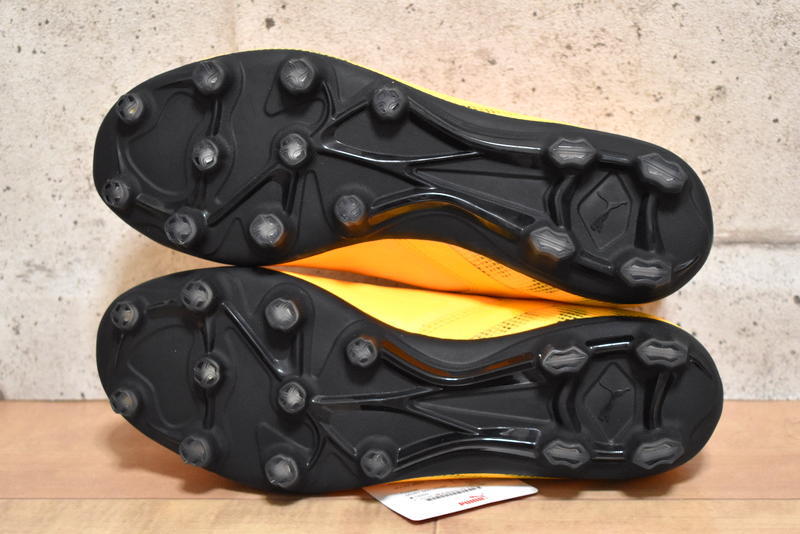 [ бесплатная доставка ] новый товар PUMA Puma one 20.2 HG 26cm 105824-01 футбол фиксированный шиповки 