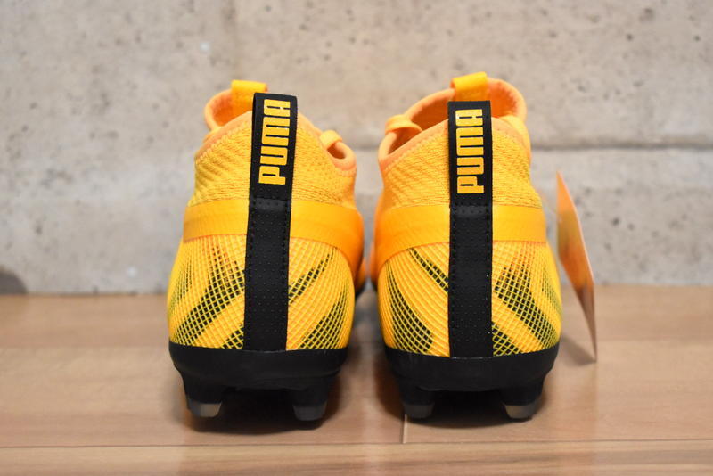 [ бесплатная доставка ] новый товар PUMA Puma one 20.2 HG 26cm 105824-01 футбол фиксированный шиповки 