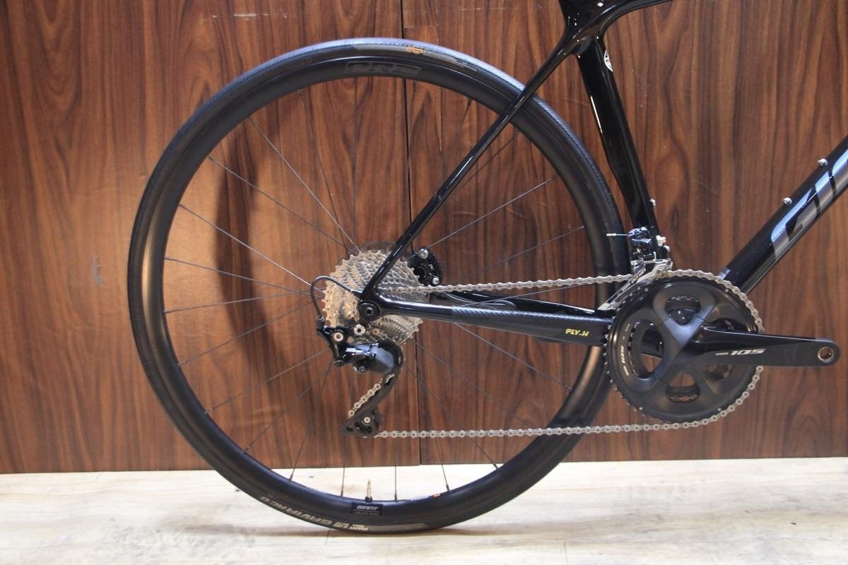 ■GIANT TCR ADVANCED 2 DISC KOM ジャイアント フルカーボン SHIMANO 105 R7020 2X11S サイズM 2023年モデル 美品