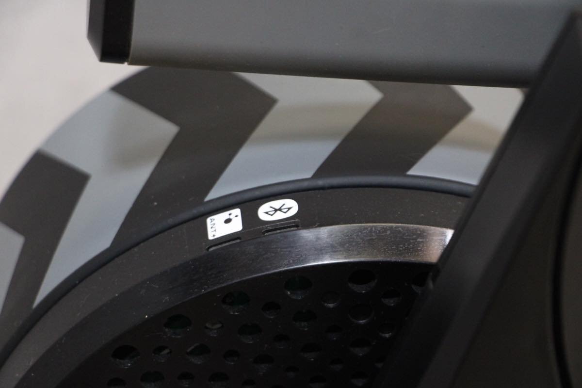 値下げ! ◇WAHOO ワフー KICKR キッカー V4 サイクルトレーナー zwift対応モデル 美品