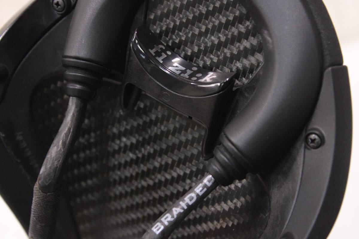 ☆fi'zi:k フィジーク ALIANTE R1 サドル CARBON BRAIDED 美品 ☆fi'zi:k フィジーク ALIANTE R1 サドル CARBON BRAIDED 美品