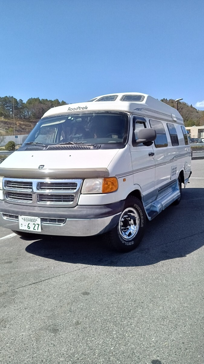キャンピングカー　ロードレックス190 ダッチラムバン2002年式　タイヤ新品、フアンベント、ダイナモー新品交換しました。