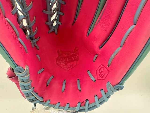 グラブワークス 硬式外野手用グローブ GAMEDAYシリーズ 刺繍あり