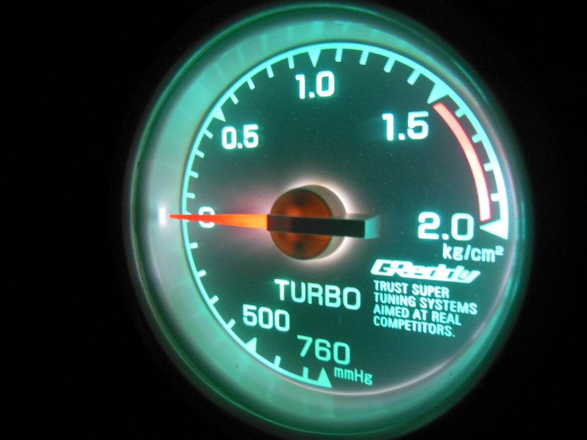 vTRUST GReddy автоматический датчик форсирования 60φ белый SMD specification Boost meter Trust GReddy турбометр белый panel 