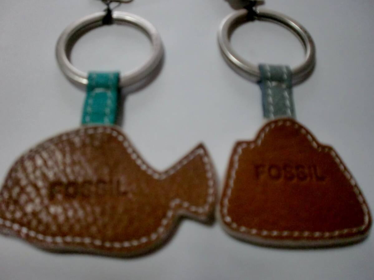 可愛い！！　送料無料　２点セット　新品・未使用品 FOSSIL フォッシル キーホルダー_画像4