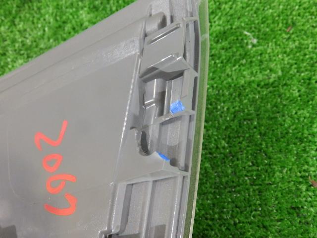 ステップワゴン DBA-RK1 后期 左テールランプ R20A NH788P W0587 33550-SZW-J11 242067